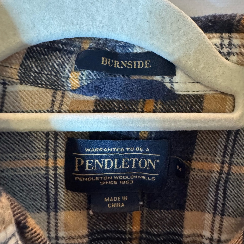Pendleton Men's Flannel Casual Button Down Shirt … - image 4
